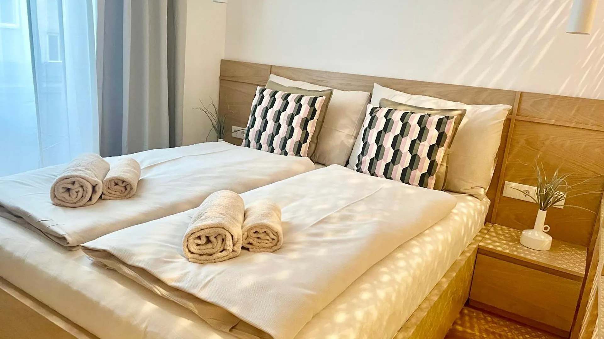 Vienna Charm Apartments Favoriten 0*,
